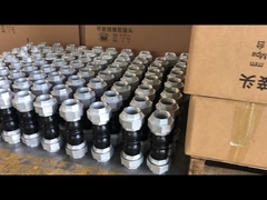 Giao hợp mở rộng gimbal kép Giao hợp bù đắp kín với các khớp nối sống có dây